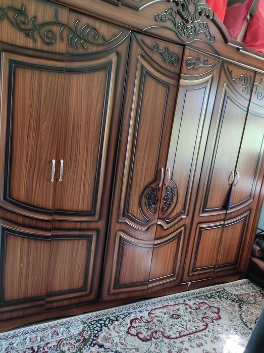 Продам шкаф 6 дверей