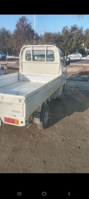 Лабо 2012 сотилади