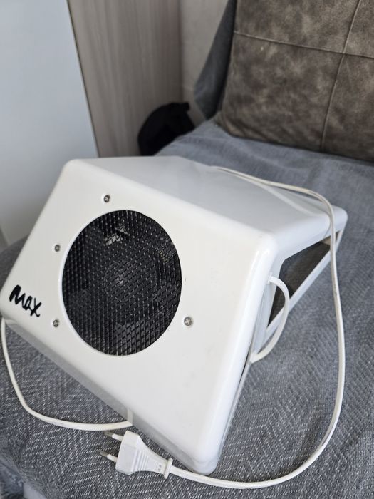 Продам пылесос для маникюра, сухожар, стул