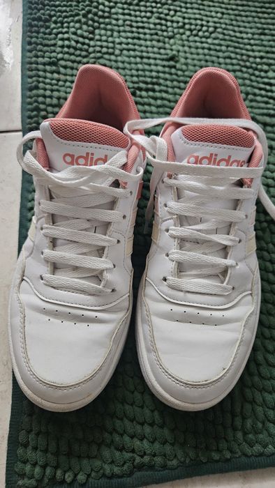 Adidas оригинални кожени обувки