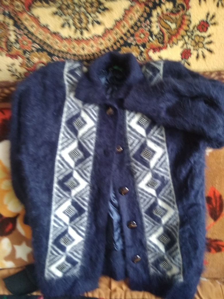 Продам кардиган  новый
