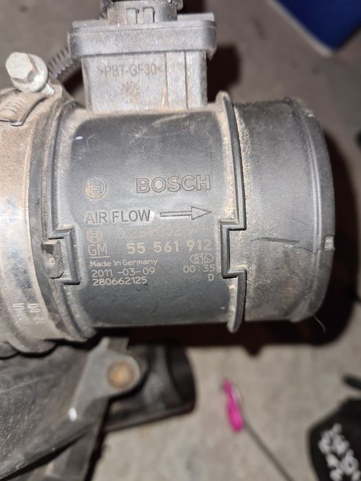 Carcasa filtru aer,debitmetru opel corsa d ,vw eos,nissan qashqai