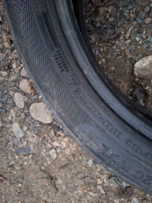 Vand 1 anvelopa 195 55 20  continental de iarna