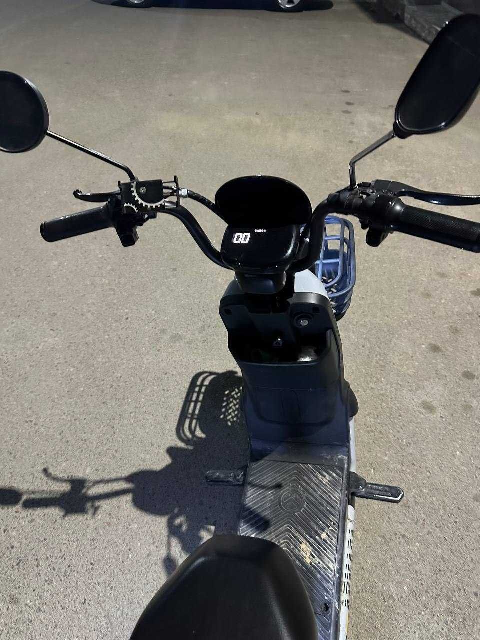 Assallamu alaykum barchaga elektron skuter srochniy sotiladi