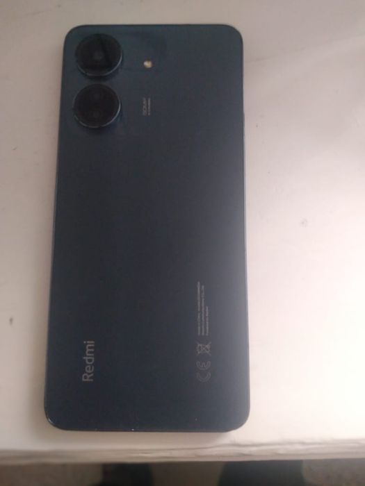 Продам телефон состояние 8/10 редми 13с