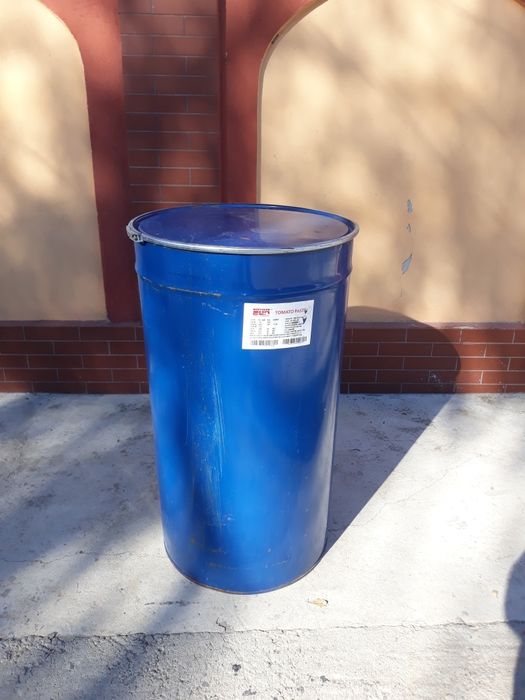 Butoaie din tablă ideale pentru cereale cu ventilație pe fund preț..70