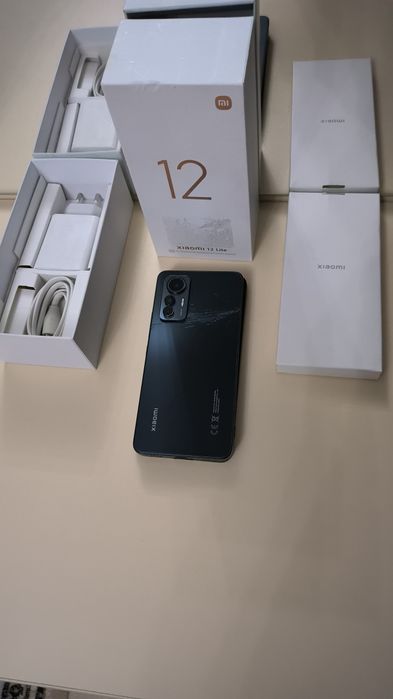 Продам Xiaomi 12 Lite 12/128gb.