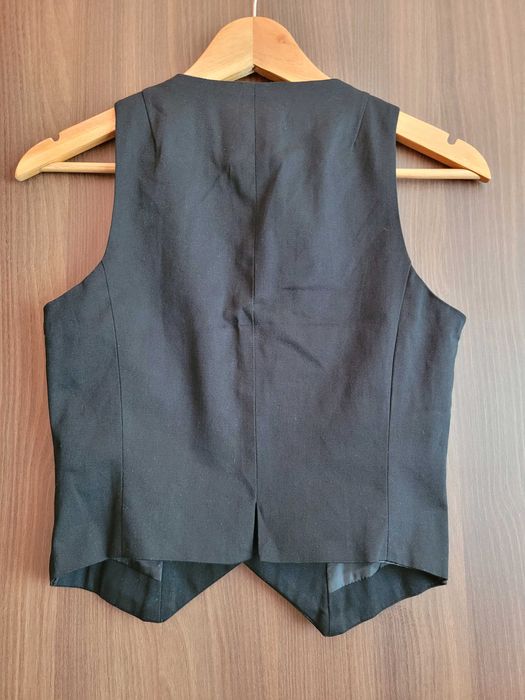 Чисто нов бутиков елек с подарък 2 блузки на ТОП цена