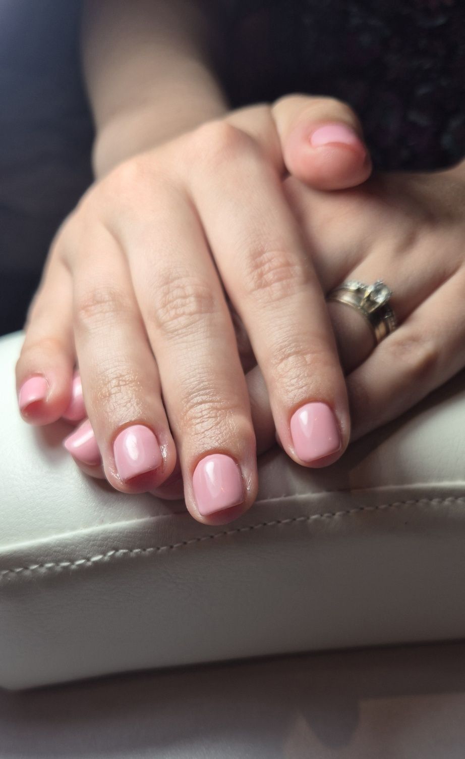 Unghii cu gel sau semi