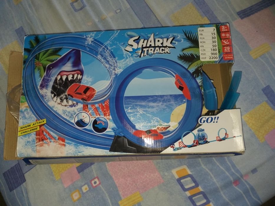 Pista cu mașina Sharc Track