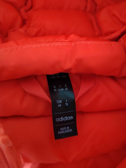 Geaca Adidas preț 170 lei