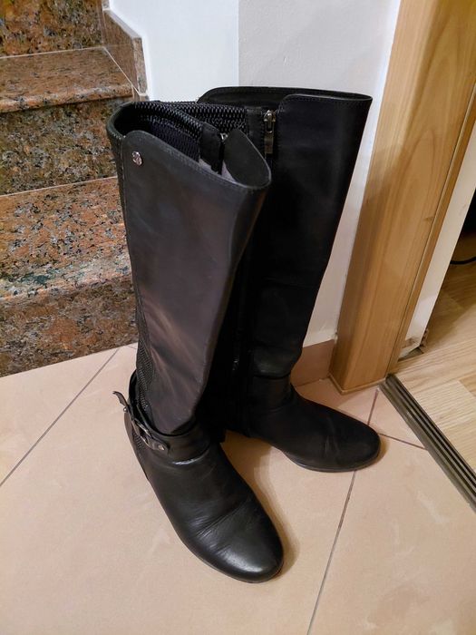 Vand!!! Cizme din piele Caprice pana la genunchi marimea 39