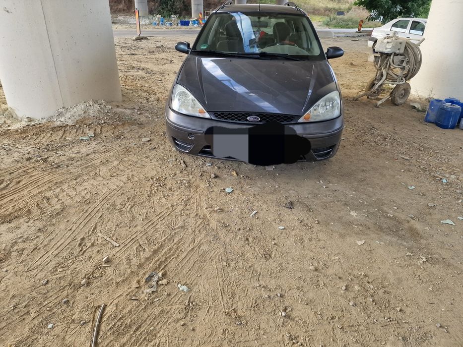 Vând ford focus 1
