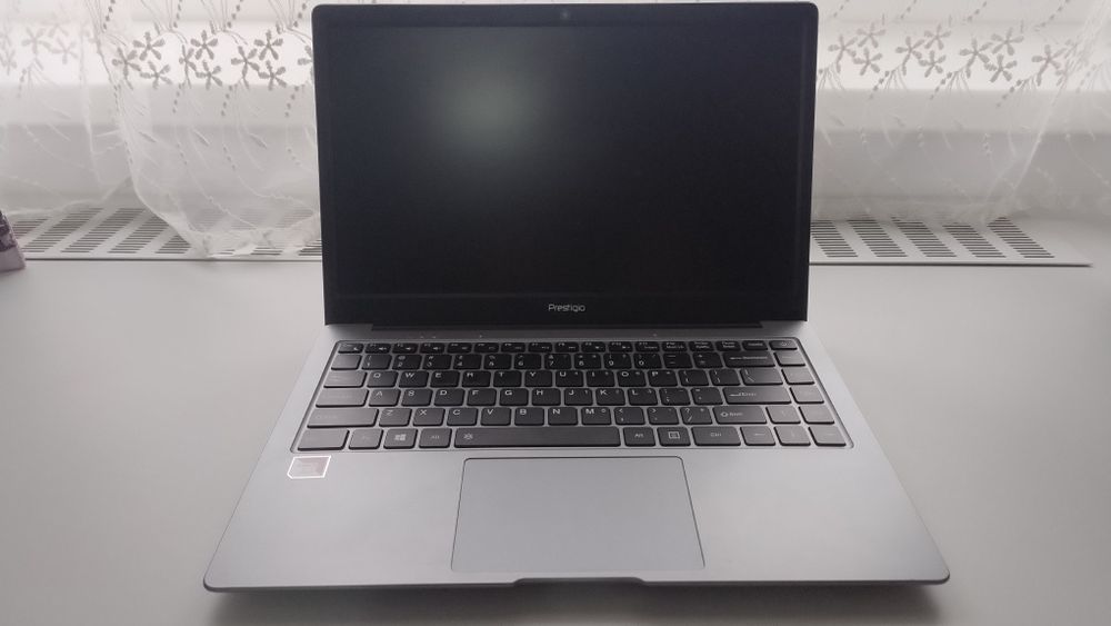 Vând laptop prestigio