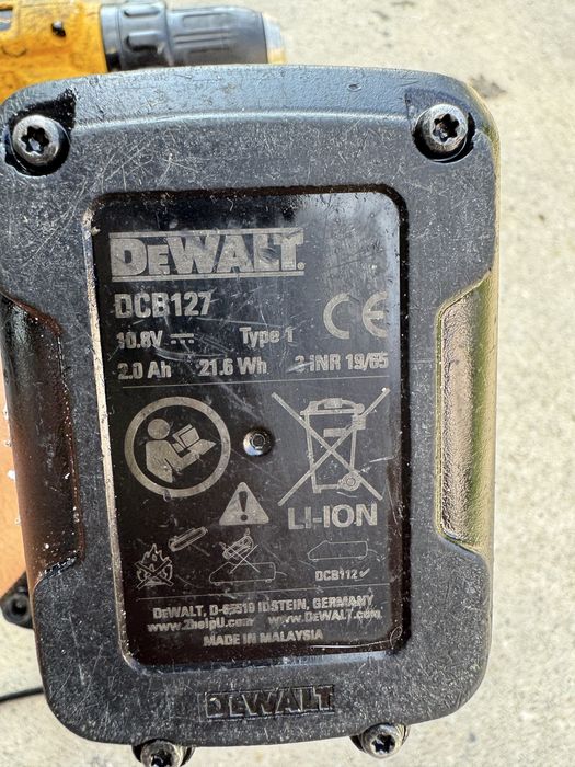 DEWALT 10.8v 2.0Ah autofiletanta si impact.