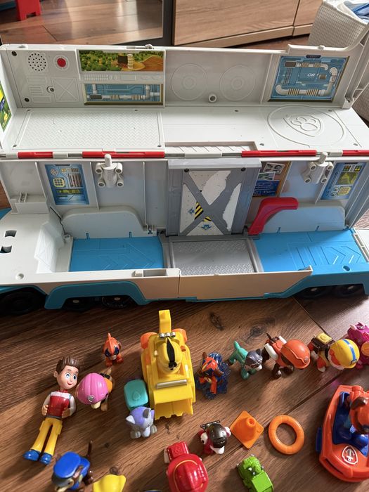 Paw patrol камион