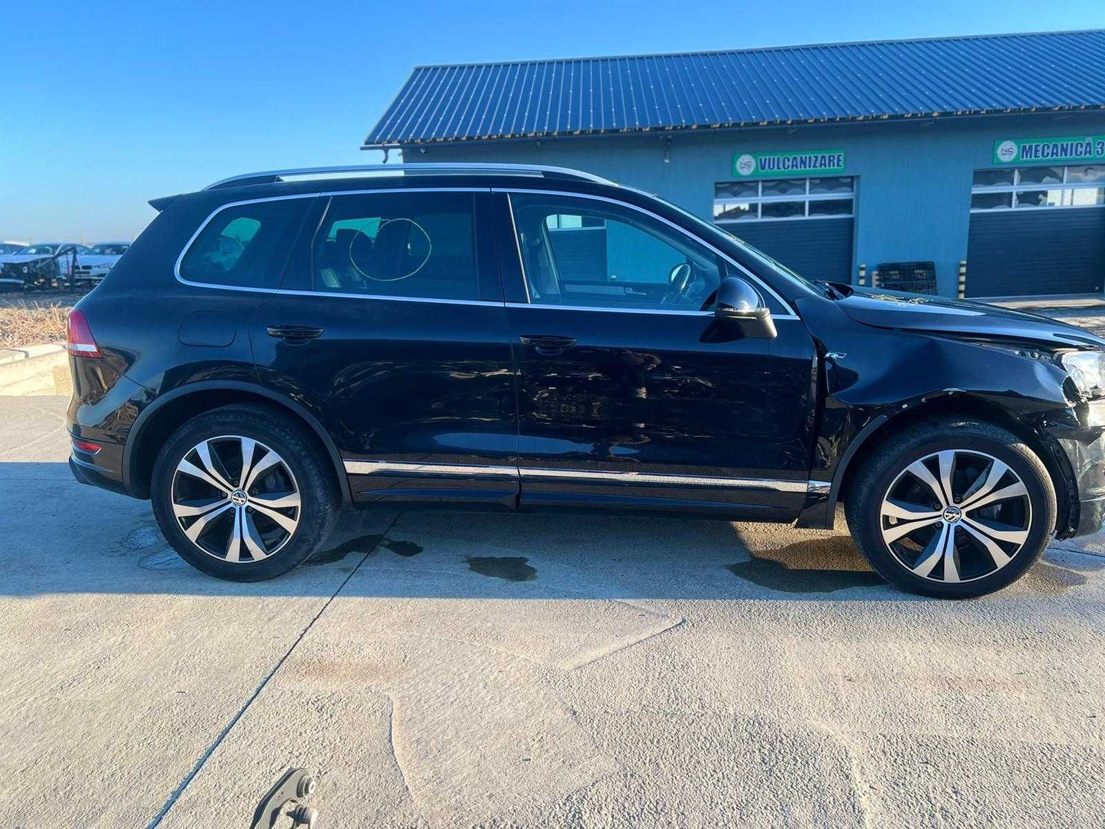 Dezmembrari piese Volkswagen Touareg 3.0 TDI 2013 Cod: CRC