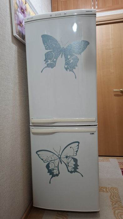 Холодильник Samsung RL24MBSW1