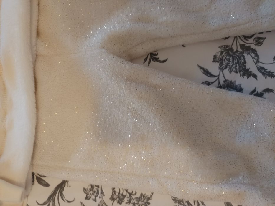 Pijamale pufoase, călduroase fetiță  5-6 ani