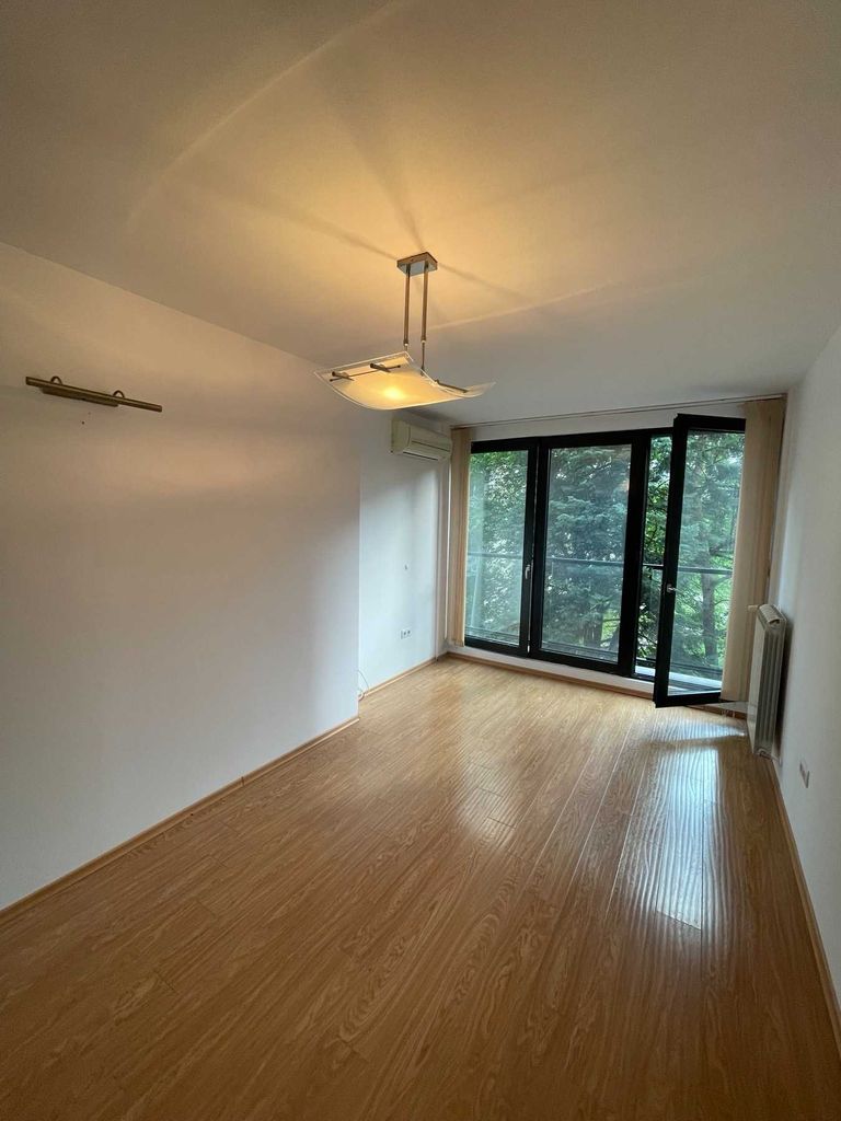 Продава се Тристаен апартамент в София, Хладилника - 94 кв.м за 2341 €/кв.м - Снимка #8