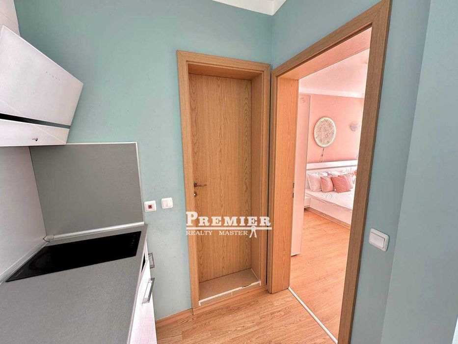 Продава се Двустаен апартамент в к.к. Слънчев бряг - 65 кв.м за 1339 €/кв.м - Снимка #3