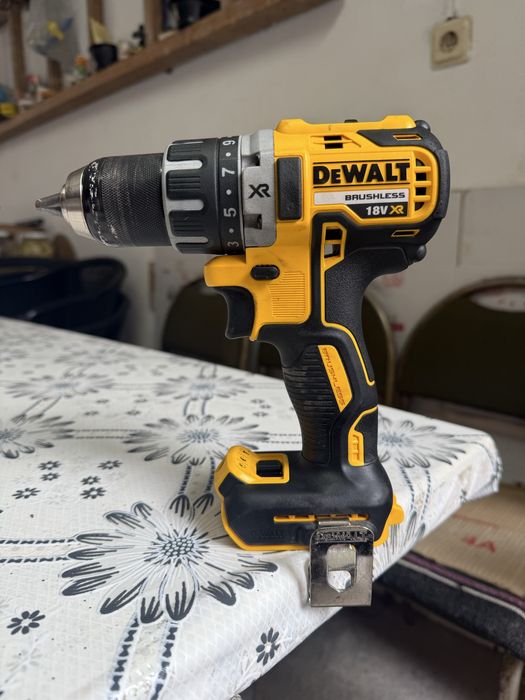 Акумулаторен винтоверт DEWALT DCD791NT