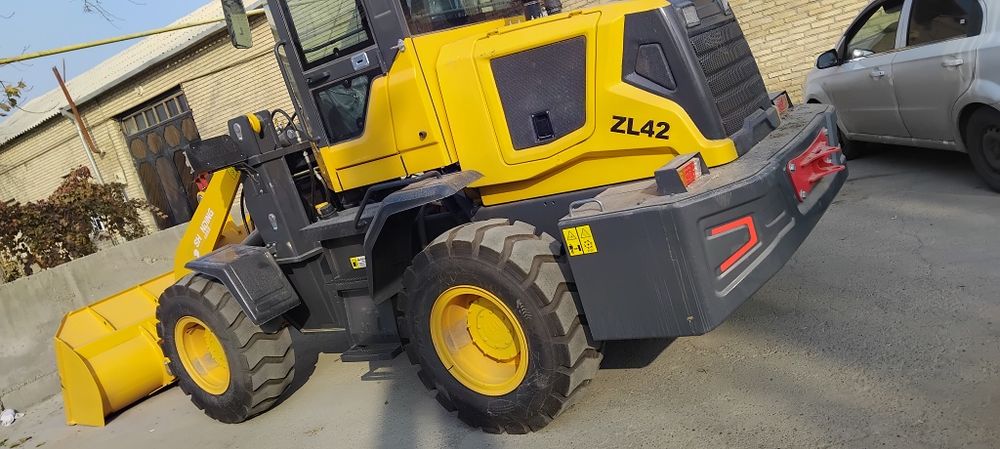 Пагрузчик 1.5 куб новий масла