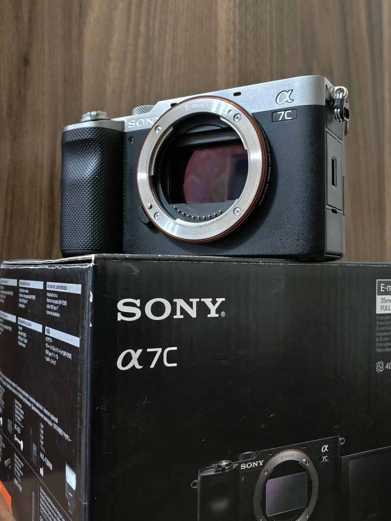 Sony A7 C Full Frame 4K
В о