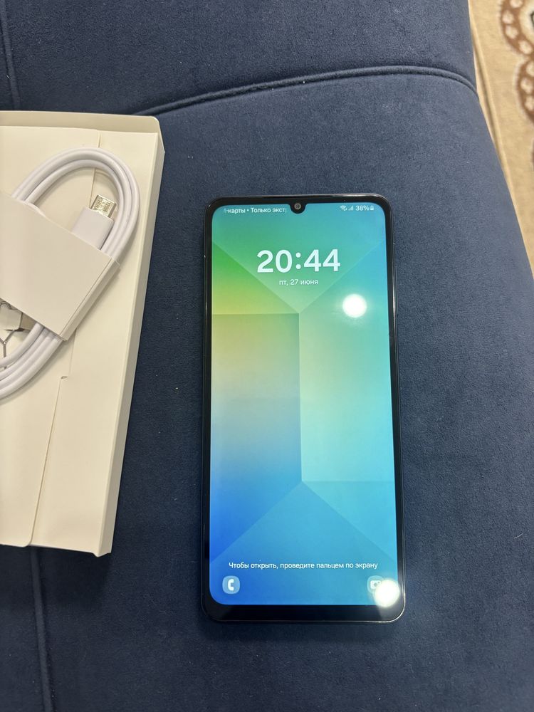Samsung A06 обсолютно новый