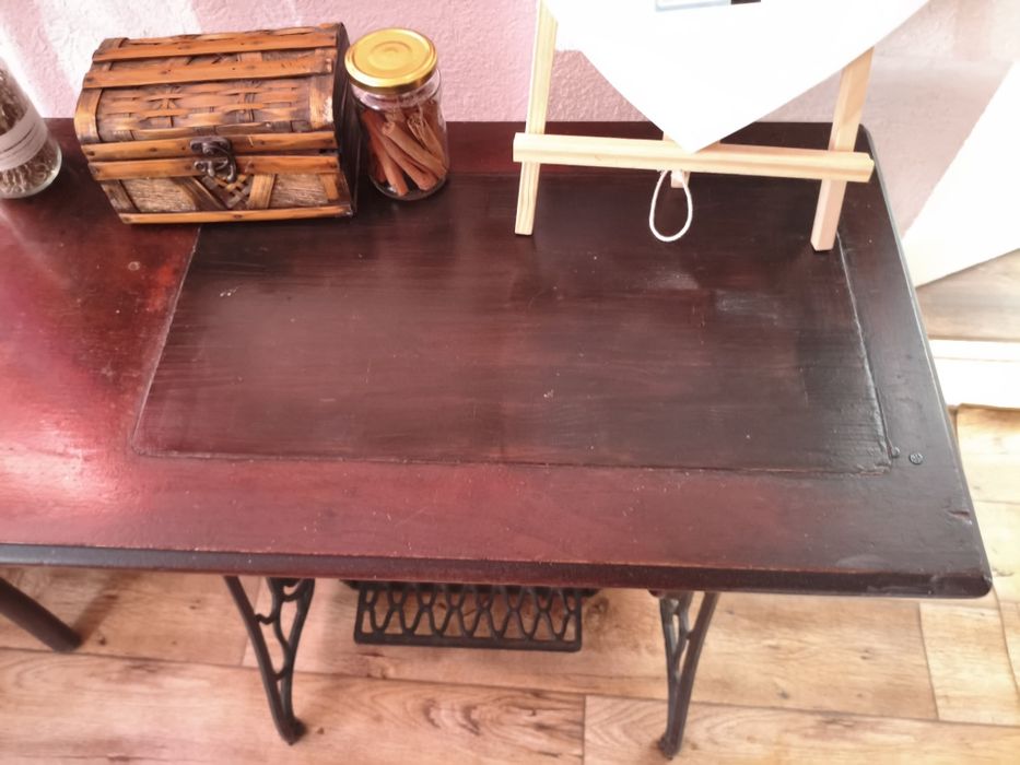 Маса от машина Сингер Singer