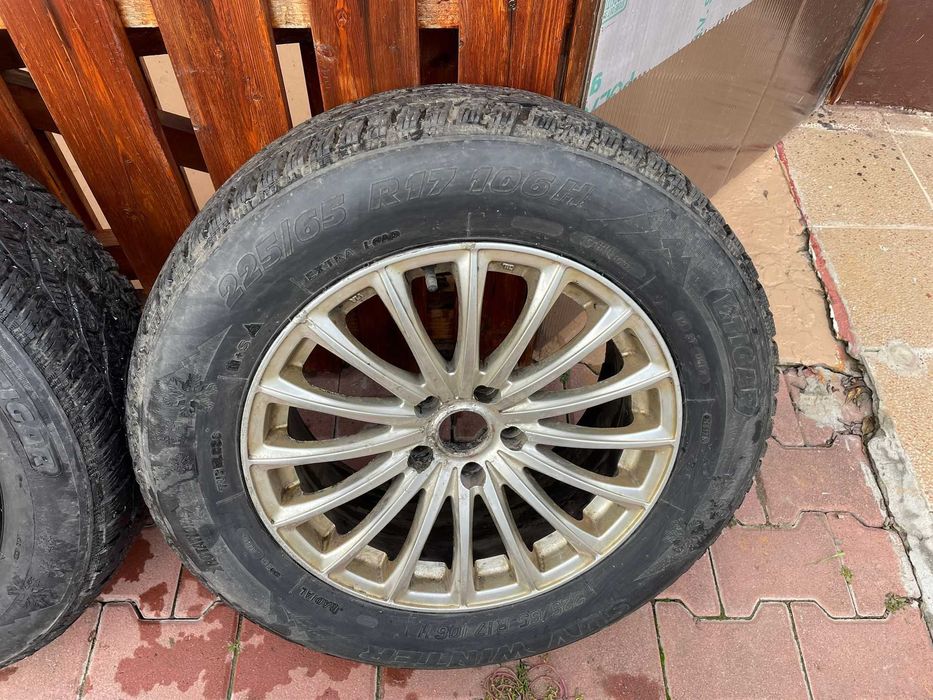 Vand 4 anvelope M+S cu jenti 225/65 R17