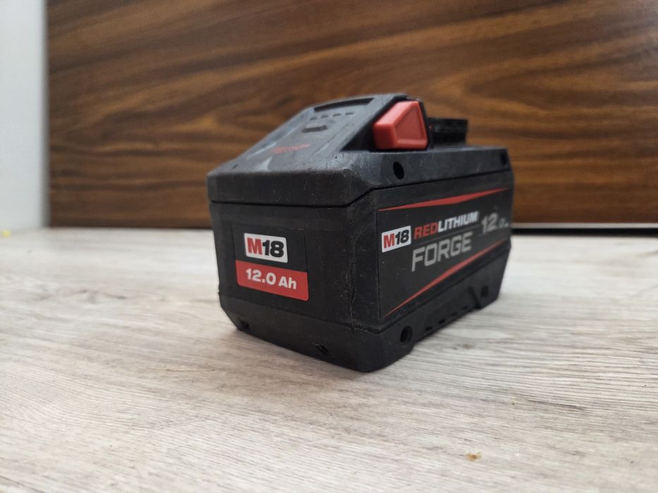 Milwaukee 12 Ah M18 Red Lithium acumulator,  baterie