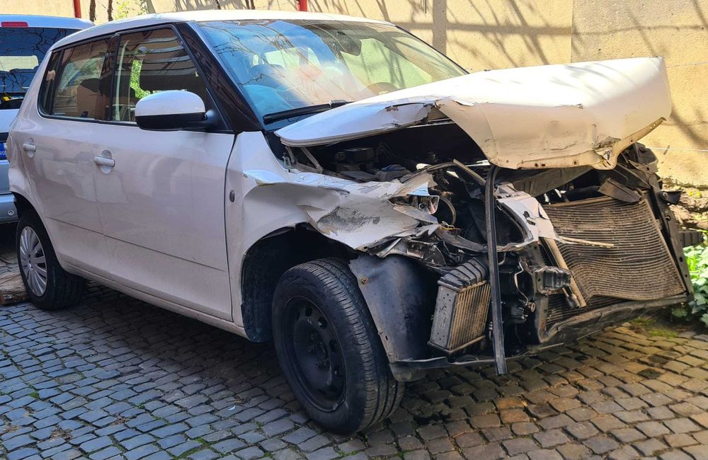 Vand Skoda Fabia lovita/pentru piese