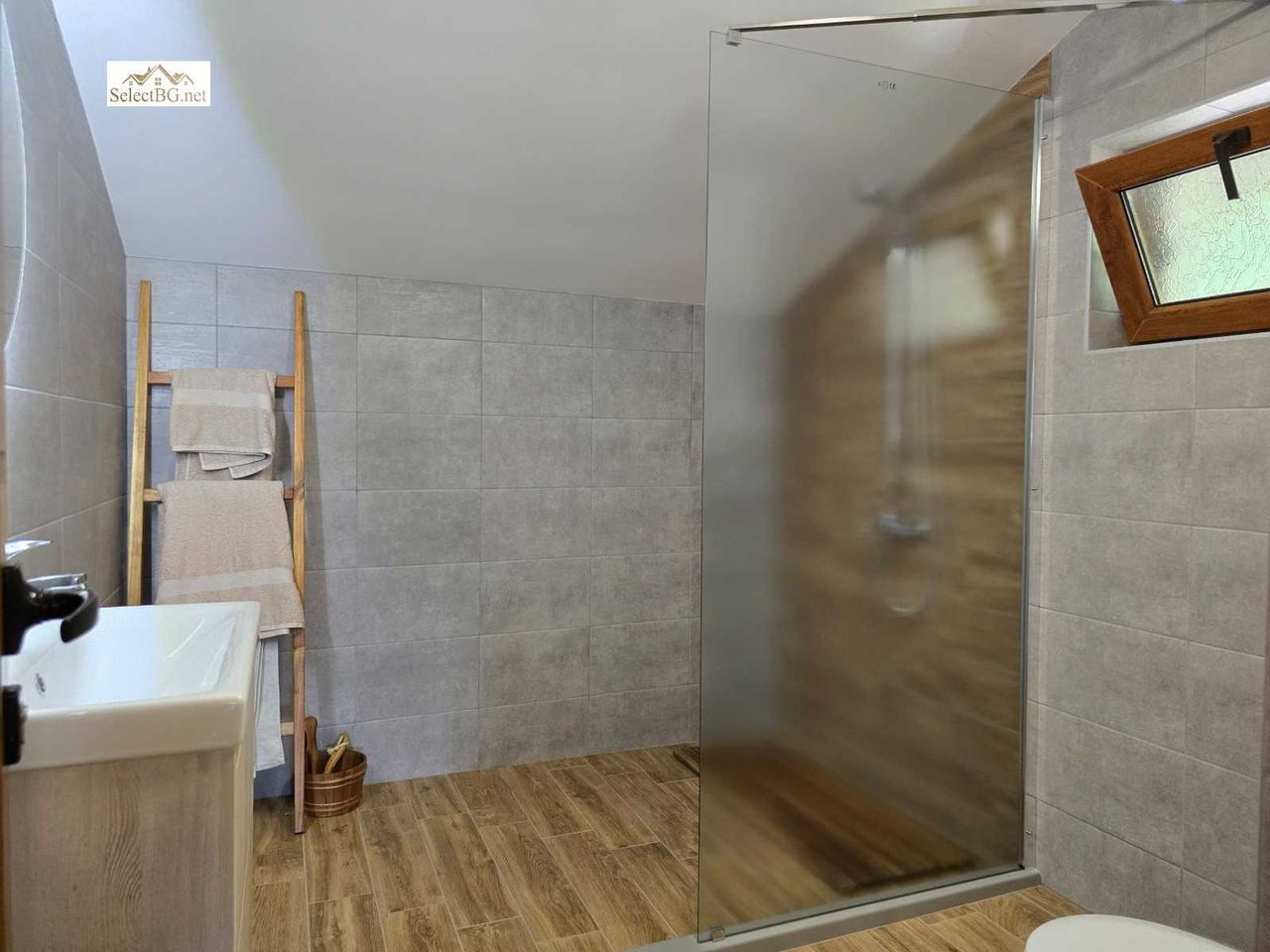 Продава се Къща в с. Радковци, Област Велико Търново - 110 кв.м за 1818 €/кв.м - Снимка #9