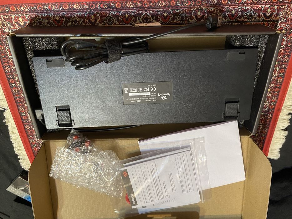 Продам механическую игровую клавиатуру