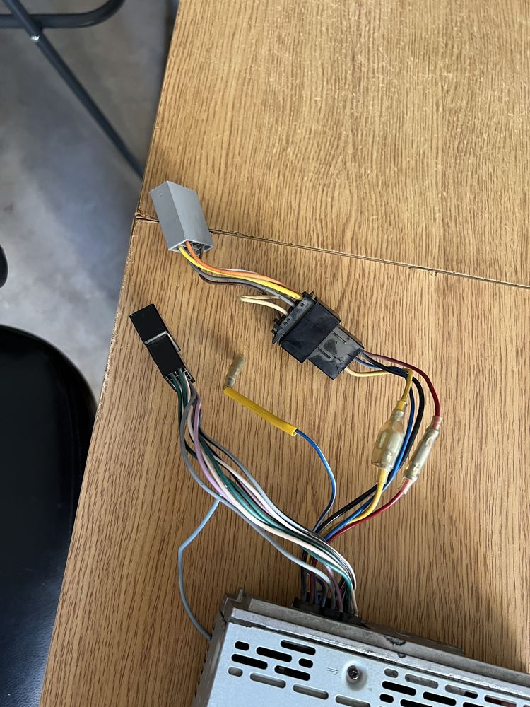 Радио CD Sony CDX R3300