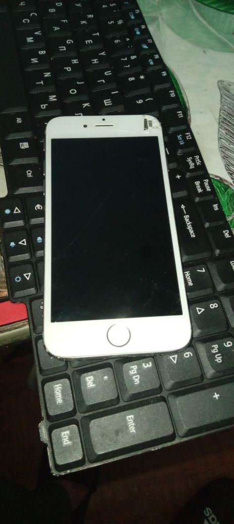 Продам IPHONE 6 модель 1586