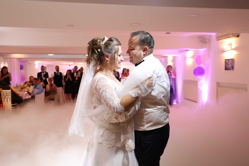 Servicii Profesionale Foto-Video Evenimente/Nunti/Botezuri/Promovare