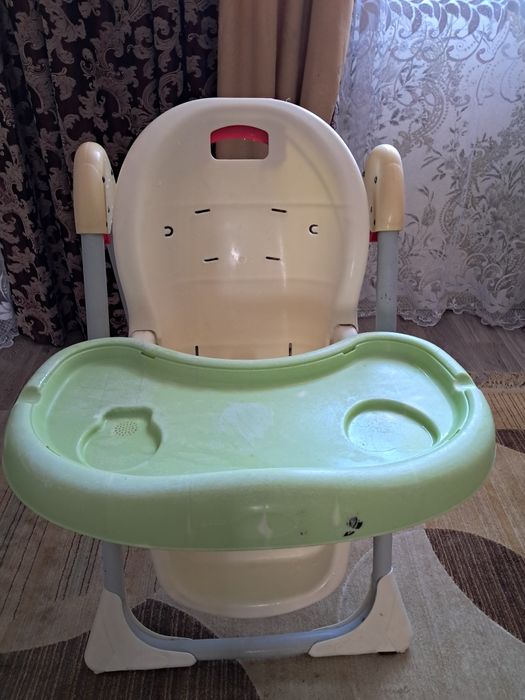 Жағдайы орташа.5000тг.Азат мкр.да