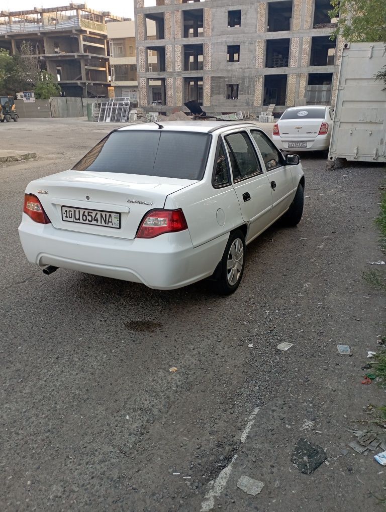 Нексия сонс 1500 ,2014 год белый