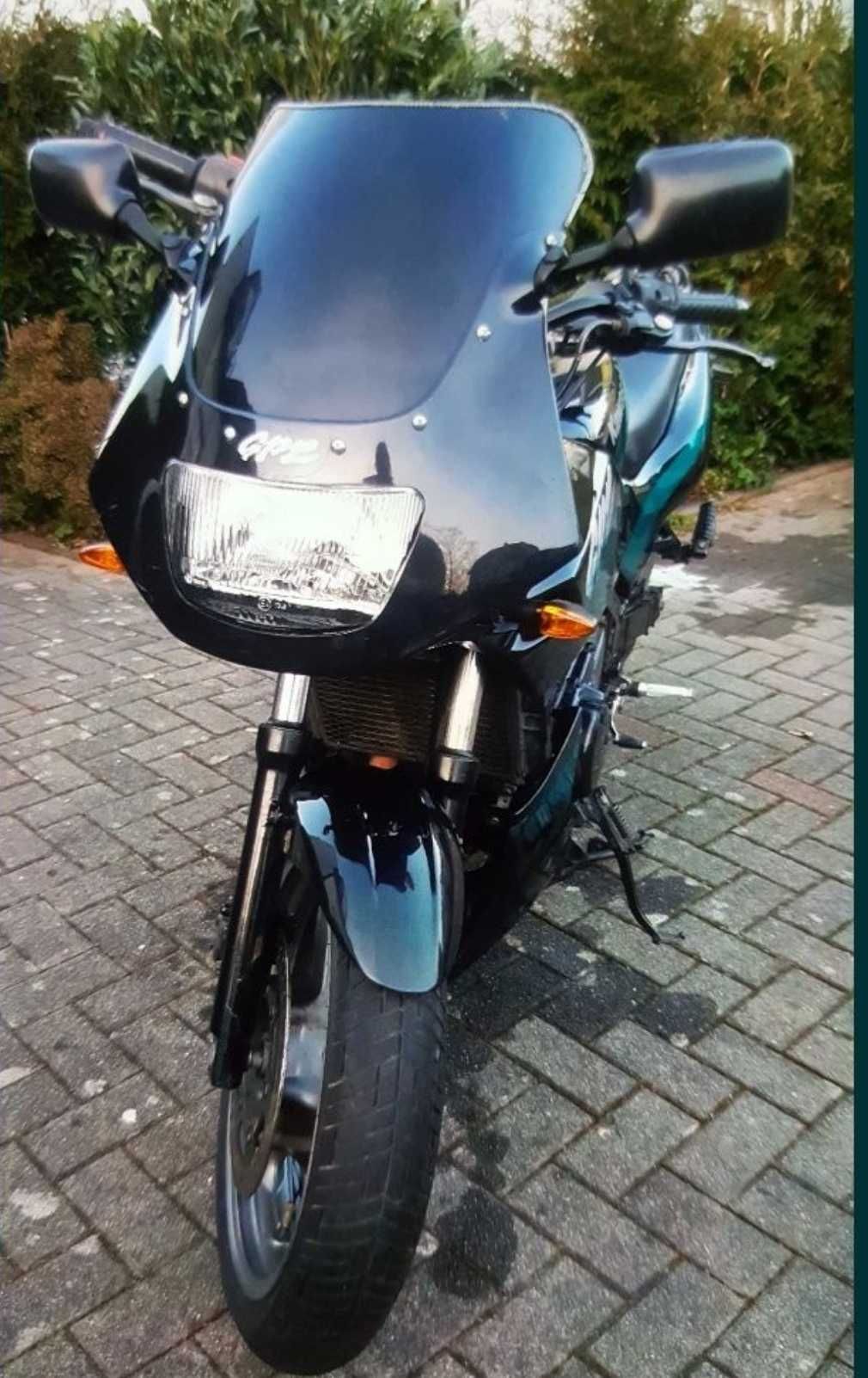 Moto Kawasaki Gpz 500s