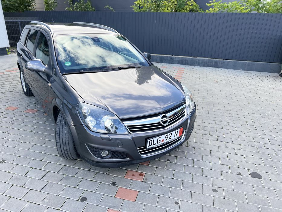Opel Astra H 1.6 Benzină
