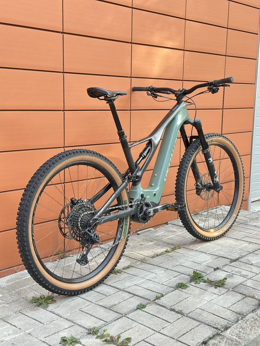 Електрически велосипед Specialized Turbo Levo Expert Carbon L 700Wh