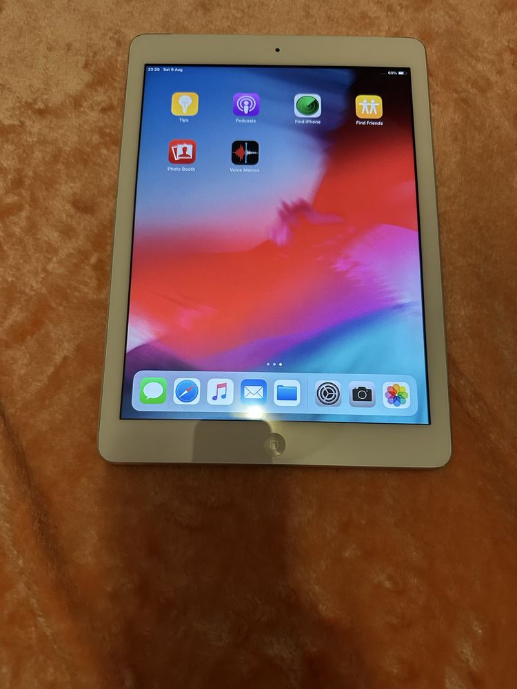 iPad Air 64 GB carrier