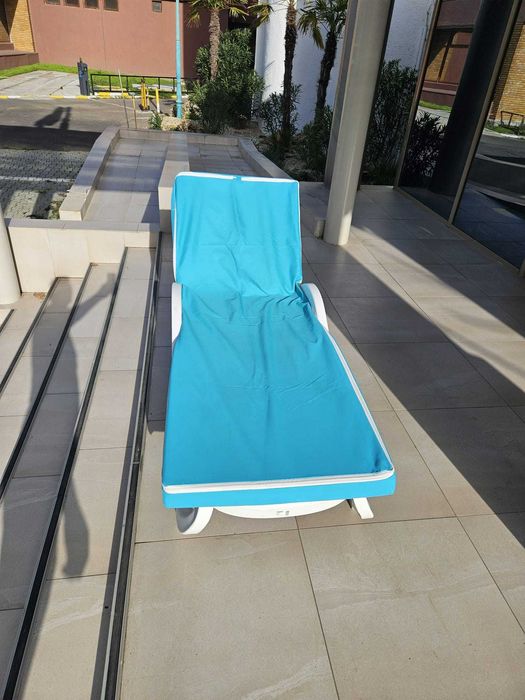 Vand saltea sezlong plaja