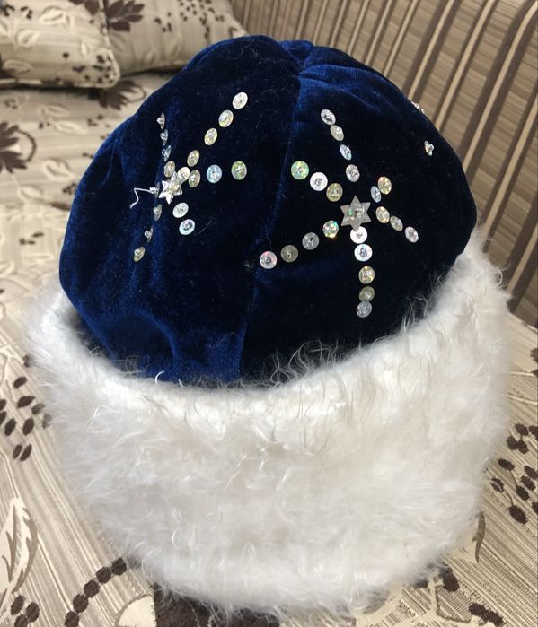 Костюмы  Деда Мороза и Снегурочки