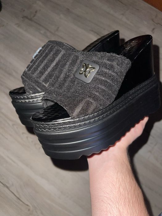 Papuci Damă Cu Platforma Negrii