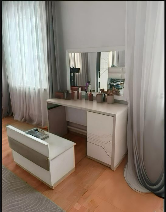 Продаю комплект спальни немецкого производства.