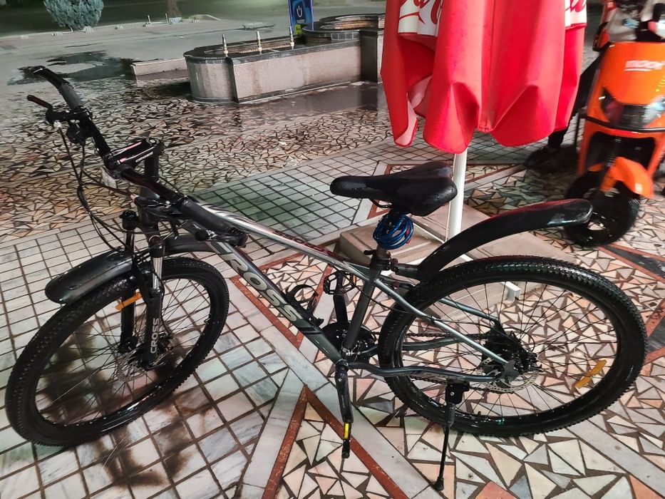 Veloseped madele Cross ramasi 28 holati yahshi yurishlari tez