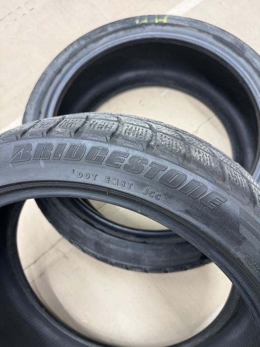 шины резина 245/40/R19   94H   зимние